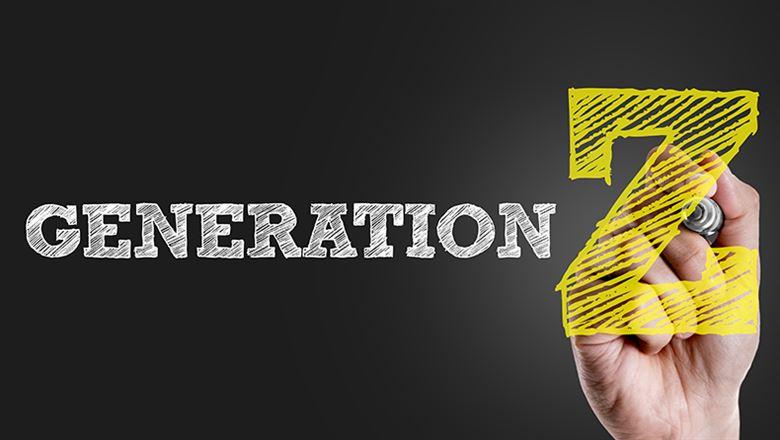 تاب آوری نسل زد ( Generation Z) چگونه تعریف میشود ؟ تاب آوری نسل زد از سلامت روان و طرز فکر و بهباشی متولدین سالهایی صحبت میکند که بین سالهای 1376 تا 1389 بدنیا آمده اند. تاب آوری نسل زد و حتی بهباشی و سلامت روان ایشان به شدت تحت تاثیر فن آوری های نوین و شبکه های اجتماعی است.